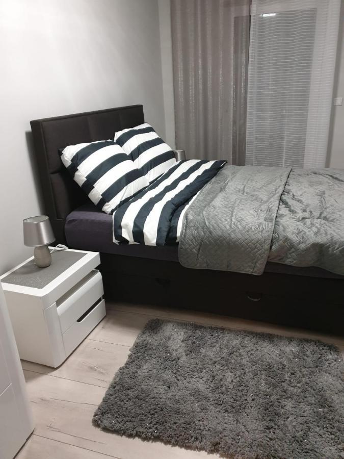 Apartament Skarbowa 1& Parking Leszno  Dış mekan fotoğraf